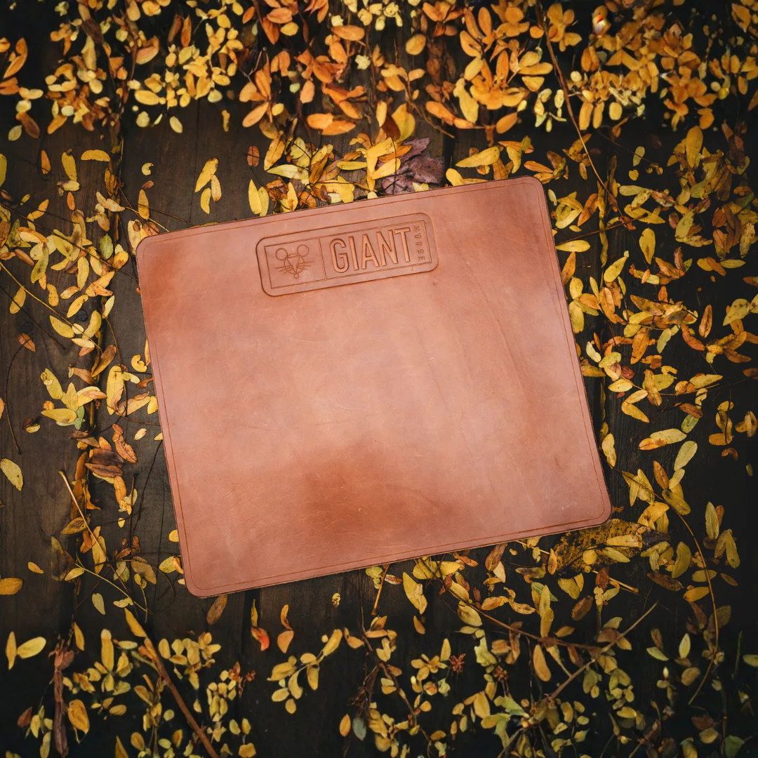 GiantMouse Leather Mat