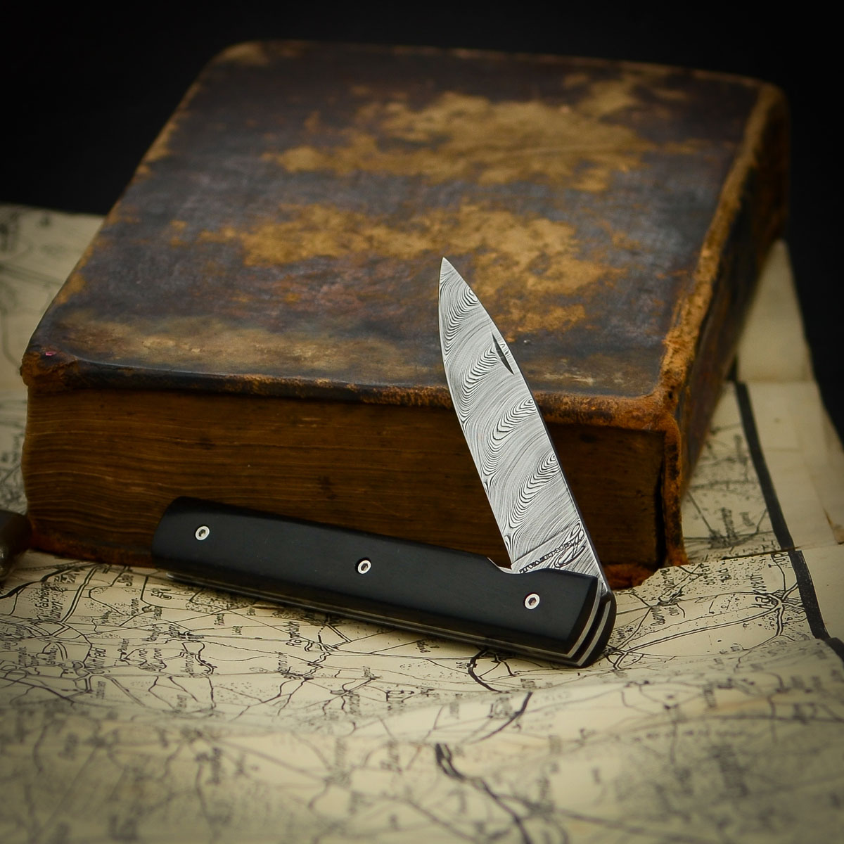 PercevalLeFrancaisDamastEbenholz Perceval Le Francais Damascus Ebony