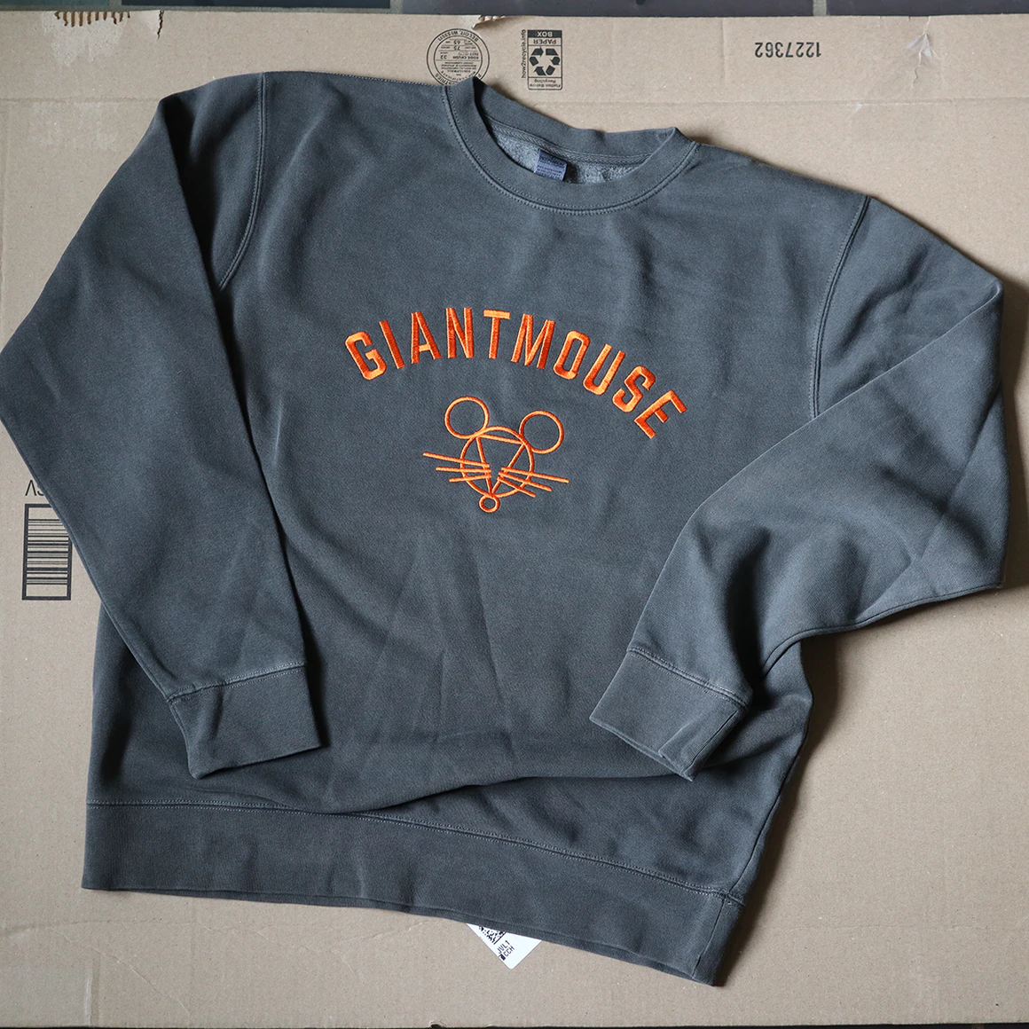 GiantMouse Sweatshirt 
