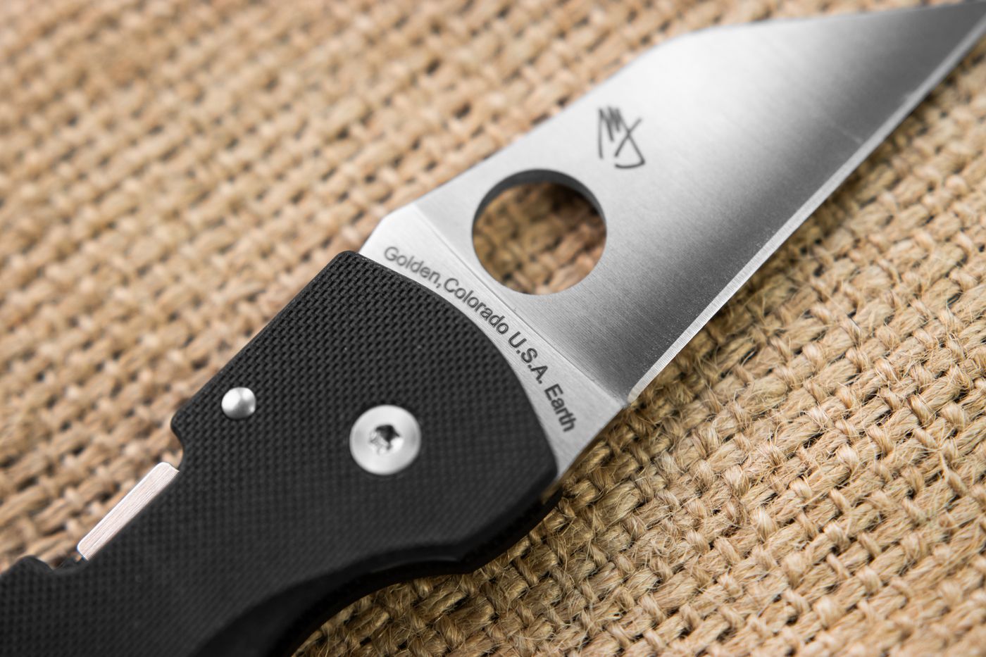 Blade engraving reading Golden Colorado USA Earth on a Spyderco knife