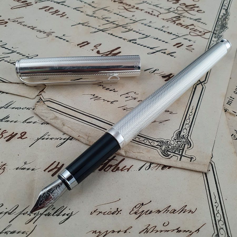 Fountain Pen Diamond Silver