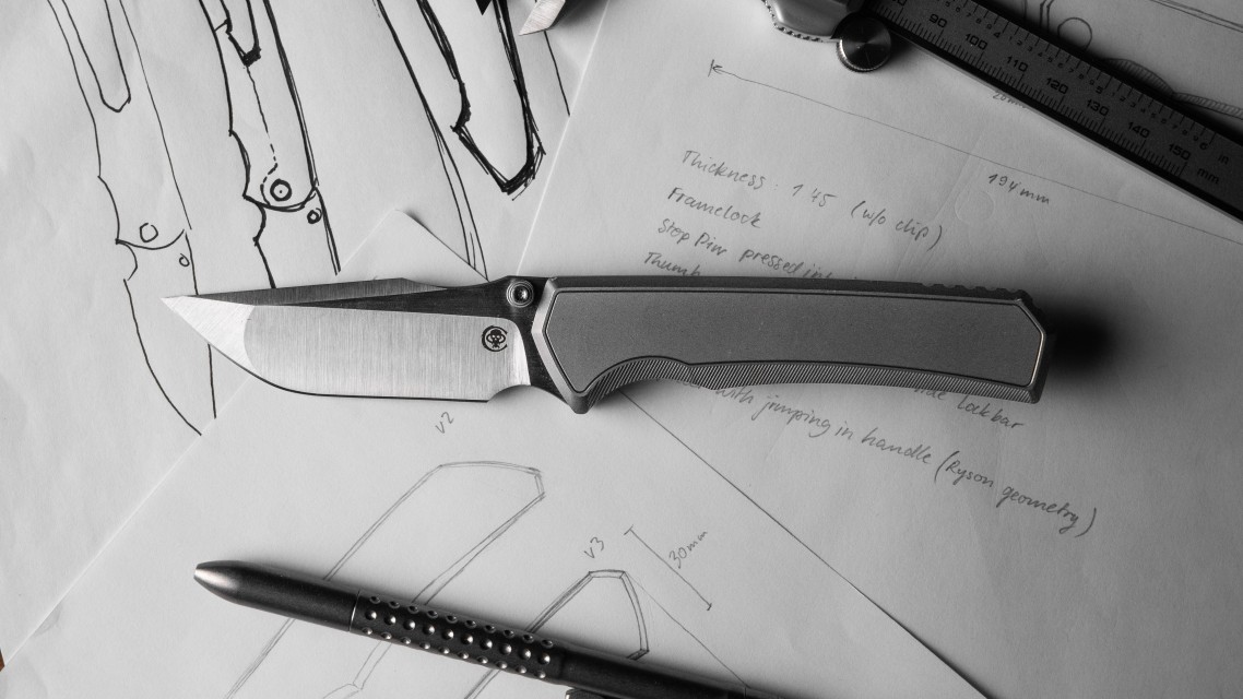Chaves Knives Integral Arison Street & Blue Label Arison Street – Design Raven the Pirate