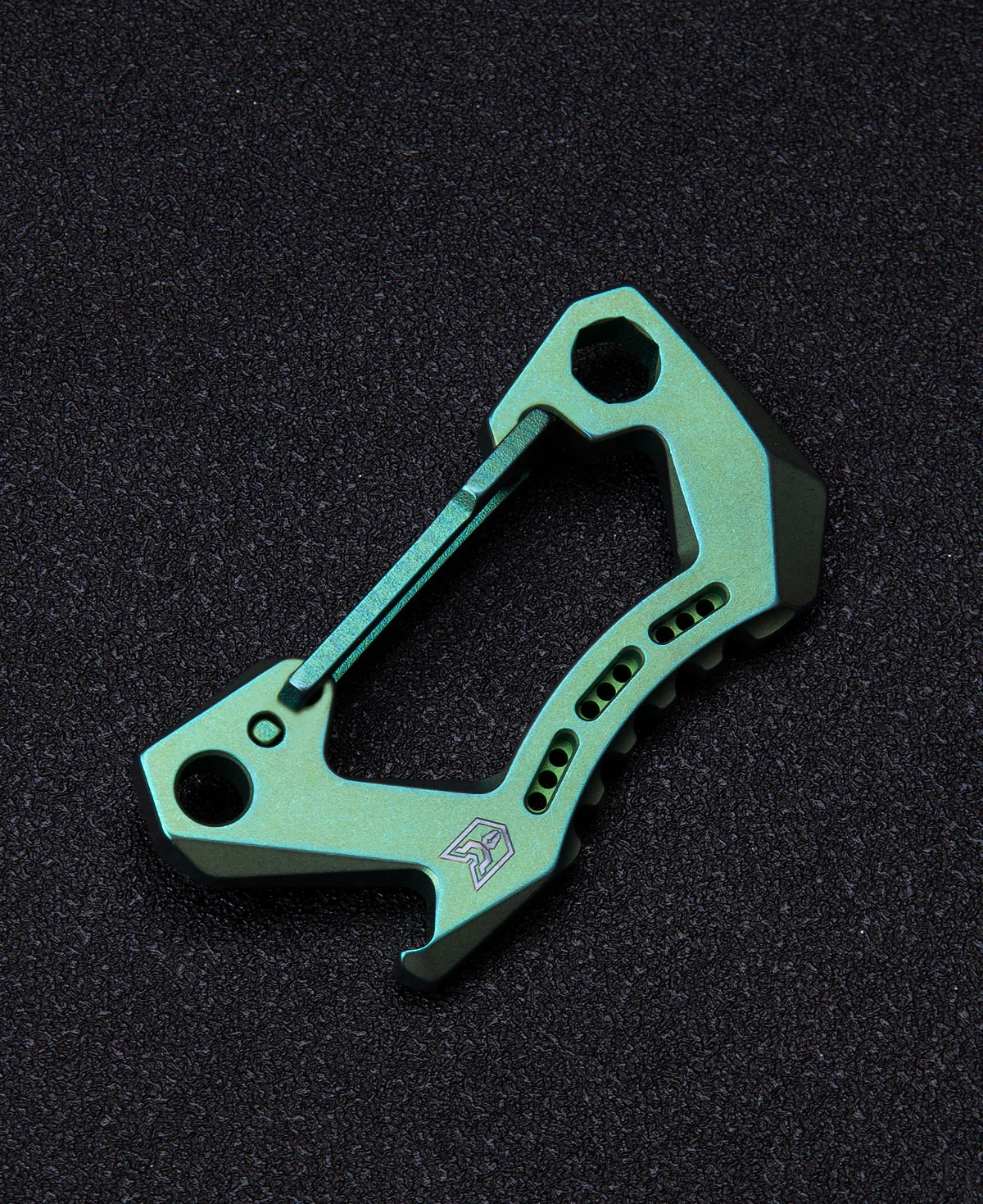 Bestech Carabiner Green