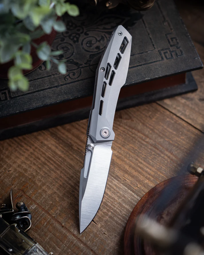 Null Knives Raiden R2 Aero Blasted / Belt Satin  Null Knives Raiden R2 Aero Blasted / Belt Satin