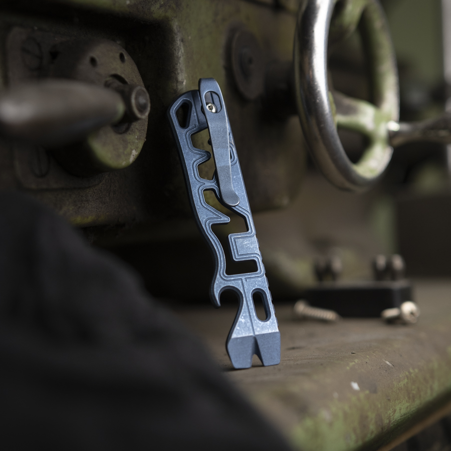 Lynch All Access Pass v1.8 "Ultralight" Prybar - Blau Lynch All Access Pass v1.8 "Ultralight" Prybar - Blau