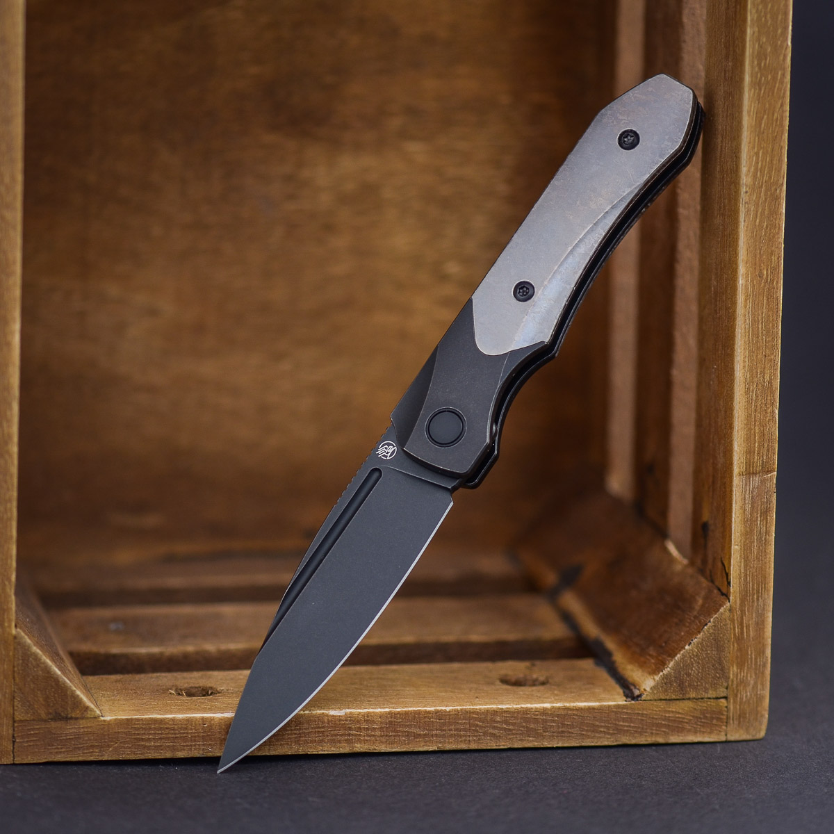 Griffin 1946 Slipjoint Grey Crystal Titanium – Bild 1