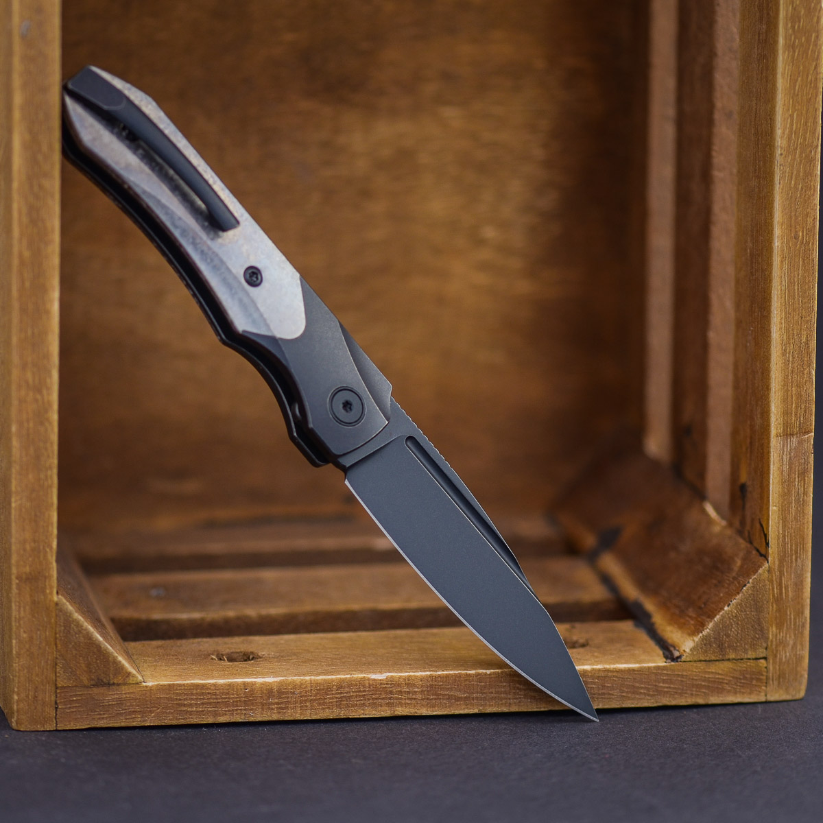 Griffin 1946 Slipjoint Grey Crystal Titanium – Bild 4