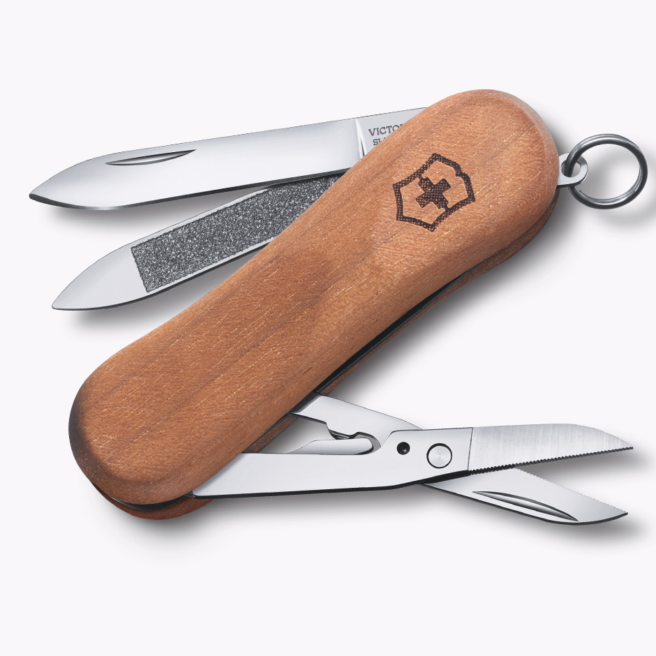 Victorinox Evolution Wood 81